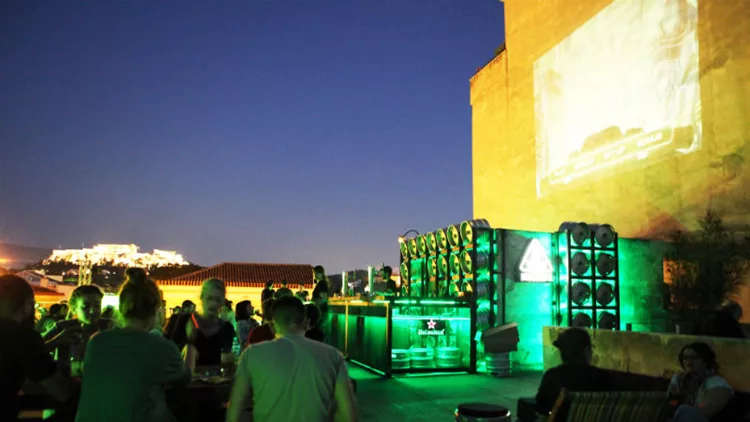 Κινηματογραφικές νύχτες στη ταράτσα του bios με θέα την Ακρόπολη